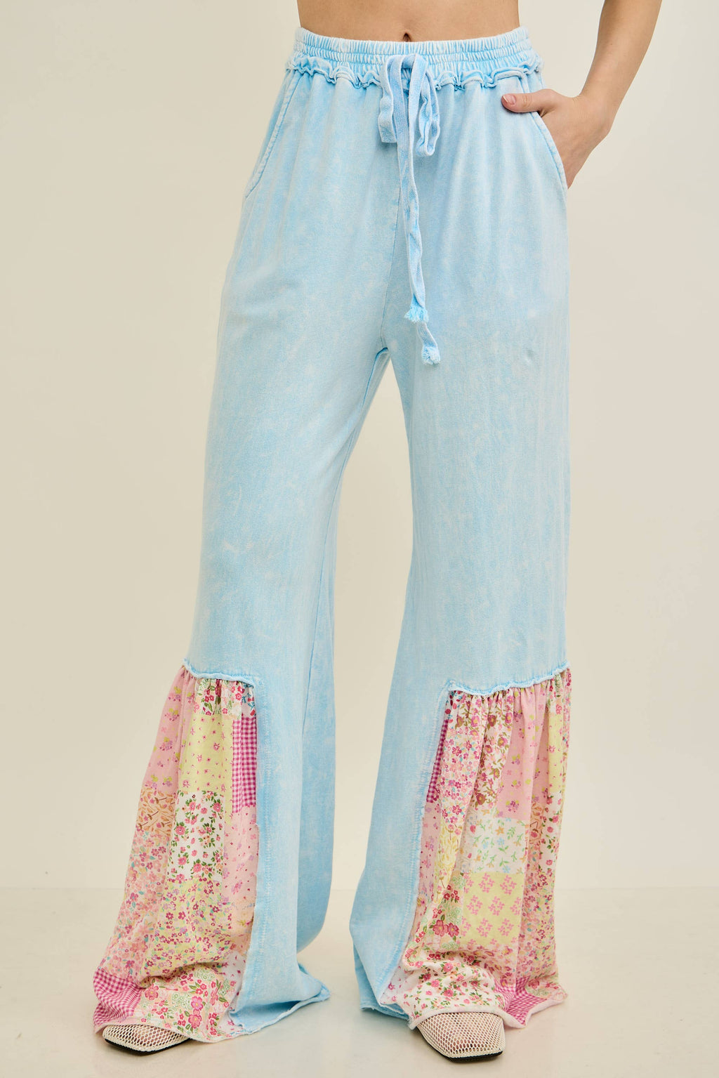 Mineral Washed Spring Picnic Print Ruffle Flare Pants HP7117